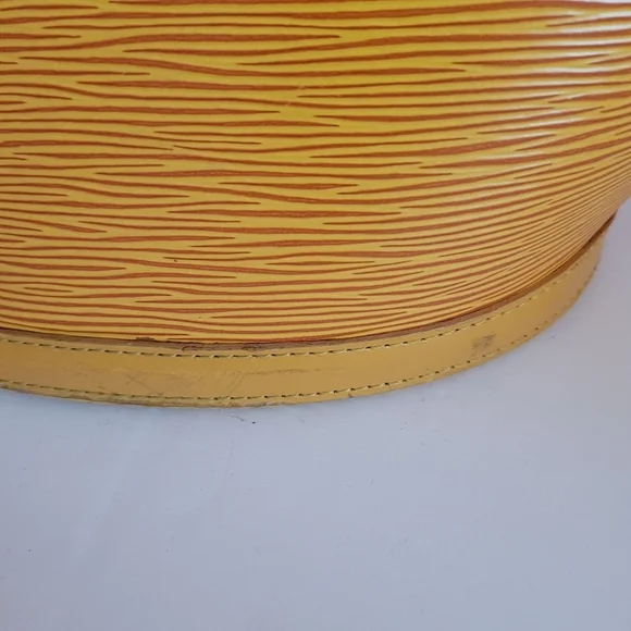 LV Yellow Epi Leather Zip Tote - Picture 7 of 14